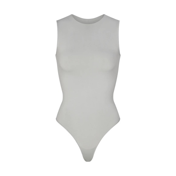 SKIMS Essential Crew Neck Sleeveless Bodysuit | Light Grey | Size S-M - Picture 4 of 7